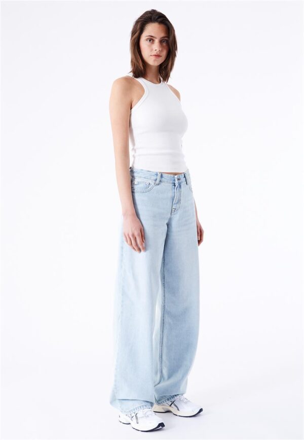 Jeans Hill